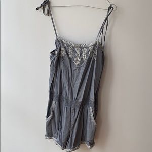 Light romper